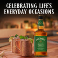 Jack Daniel's Whiskey Tennessee Apple, Combina Whiskey Jack Daniel’s Con Fresco Sabor Manzana Verde, 35% Vol. Alcohol, 700ml
