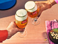 Cerveza Stella Artois 24 botellas de 330ml, cerveza de origen Belga con sabor a lúpulo amargo y refrescante.