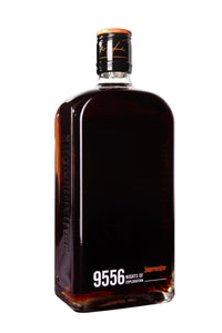 Licor Jagermeister 9556 Nights of Exploration - Licor de Hierbas de Edición Limitada, Kit de Regalo con Botella de Licor de 700 ml